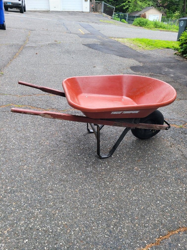 Wheelbarrow Like New True Temper B.O.