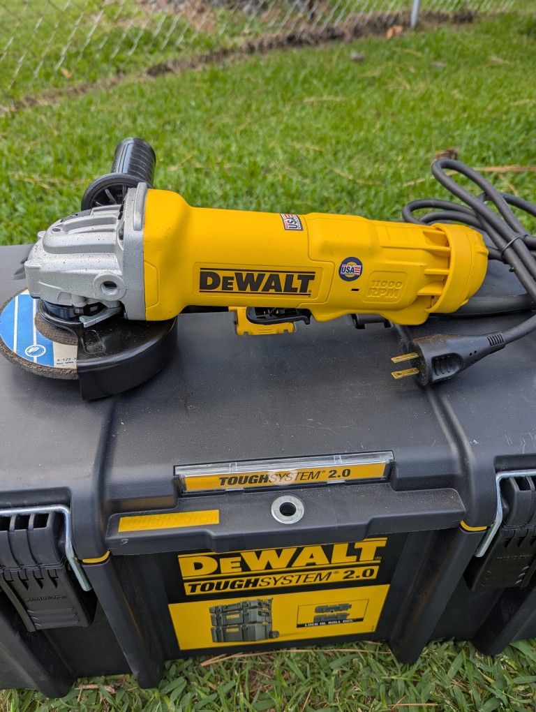 New!! Dewalt 120 volt 4.5 in 11 amp angle grinder with new grinding disc and reversible handle. Thanks for looking. Check out my other items for sale.