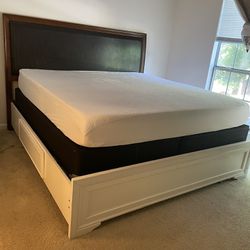 king bed frame with tempur- pedic mattress 
