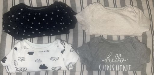 Cloud Island Onesie Size 0-3 Months