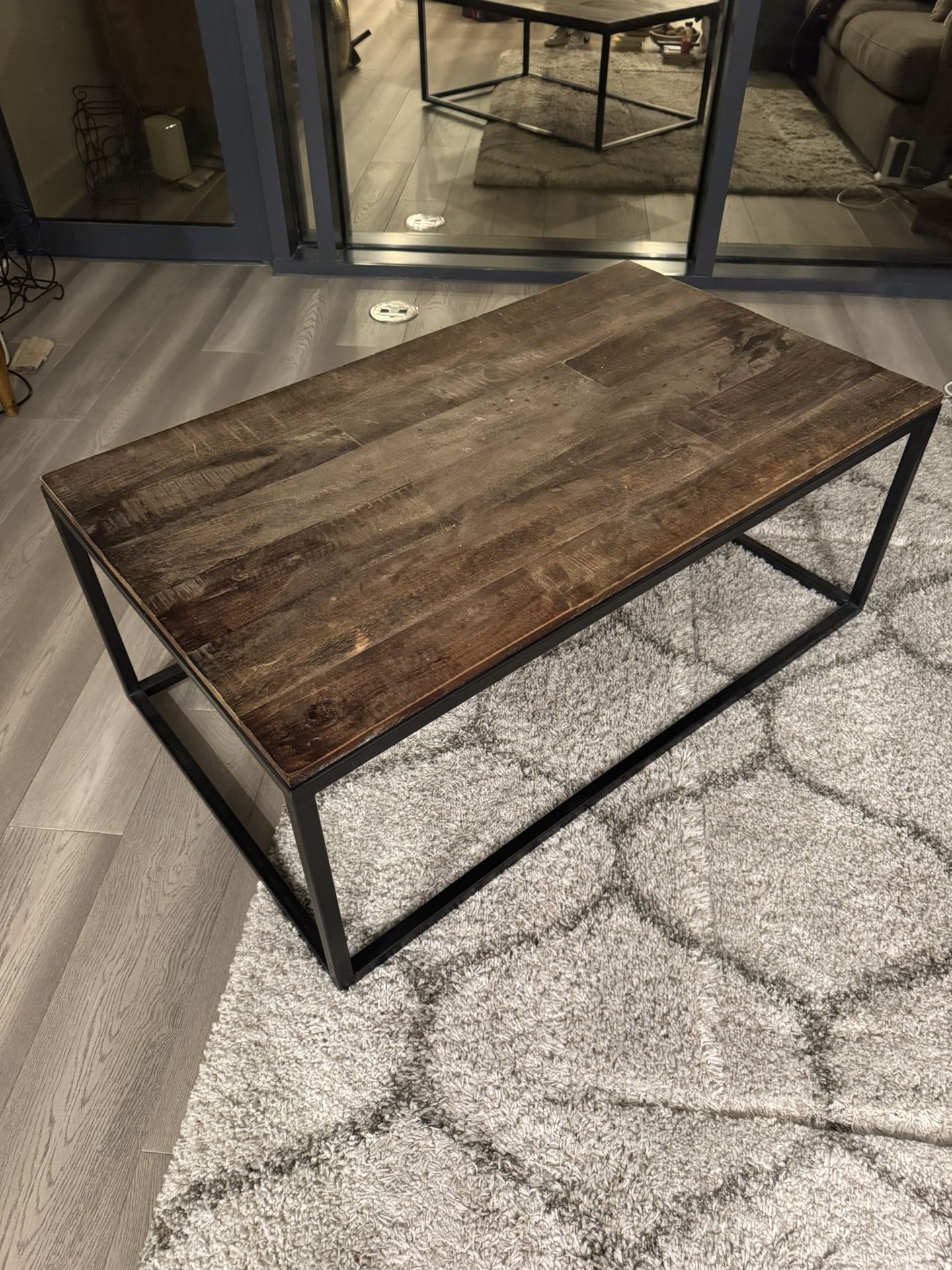 Wooden Coffee Table — Great Condition 