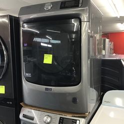 New Scratch And Dent Maytag Front Load Washer And Dryer Set. 1 Year Warranty 