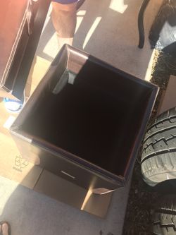 4 drawers and tables at the same time. $ 40 for all