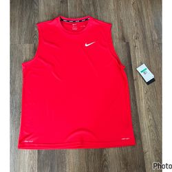 X-Large, Men’s Nike top
