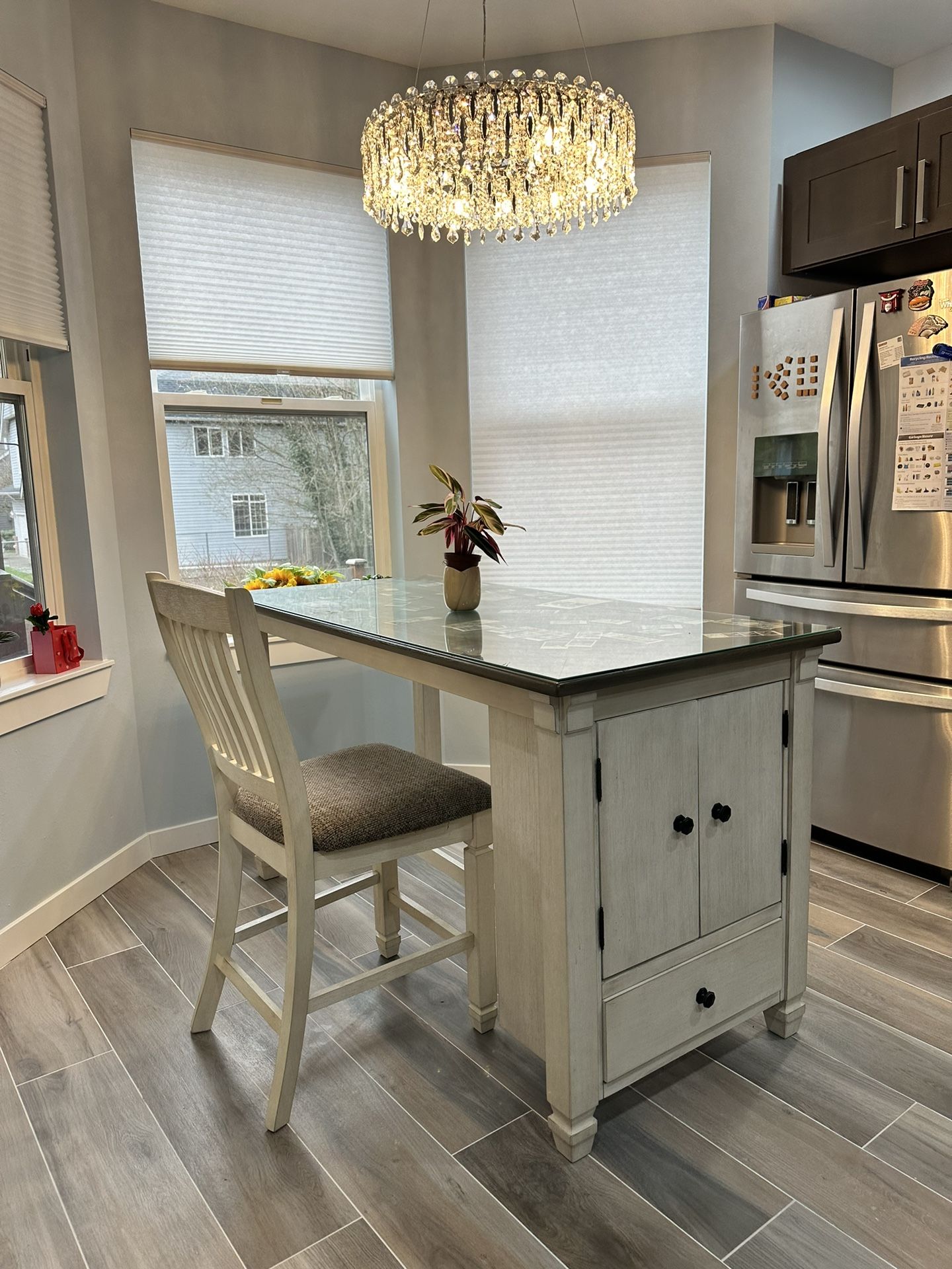 Dining Table with 4 Chairs