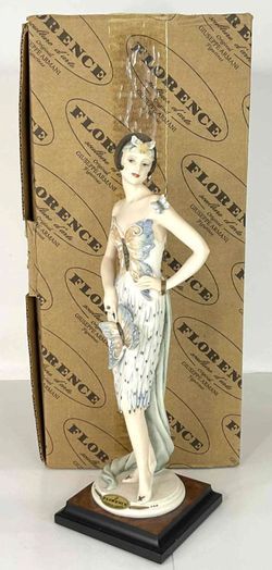 1979 Giuseppe Armani My Fair Ladies Nanette Sculpture 435C