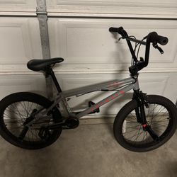 Haro Leucadia BMX Bike 