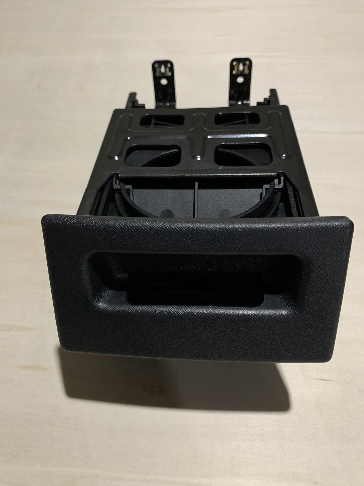 99-2004 Honda CR-V dash mounted slaying cup holder