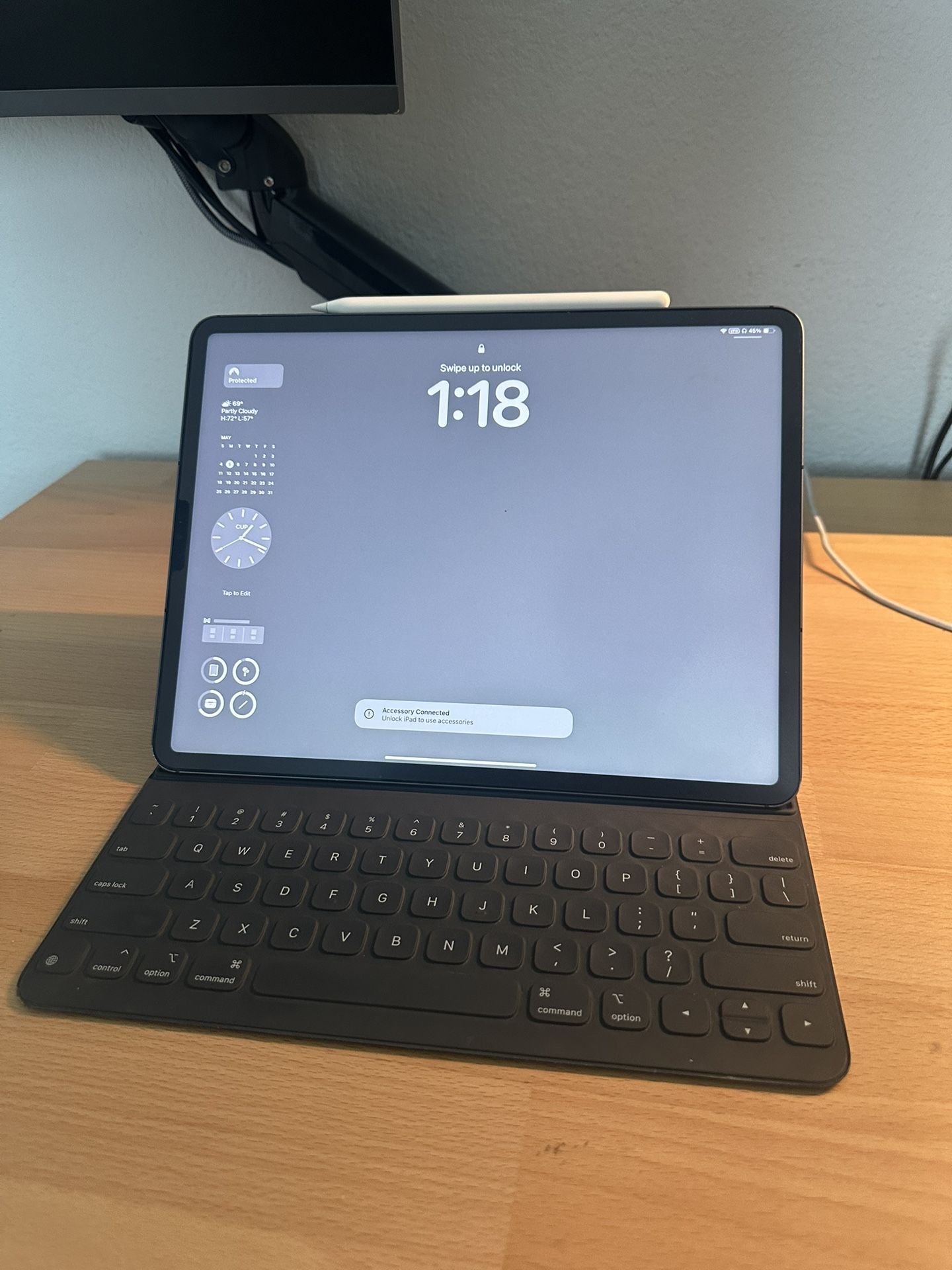 iPad 12.9 MagSafe Keyboard