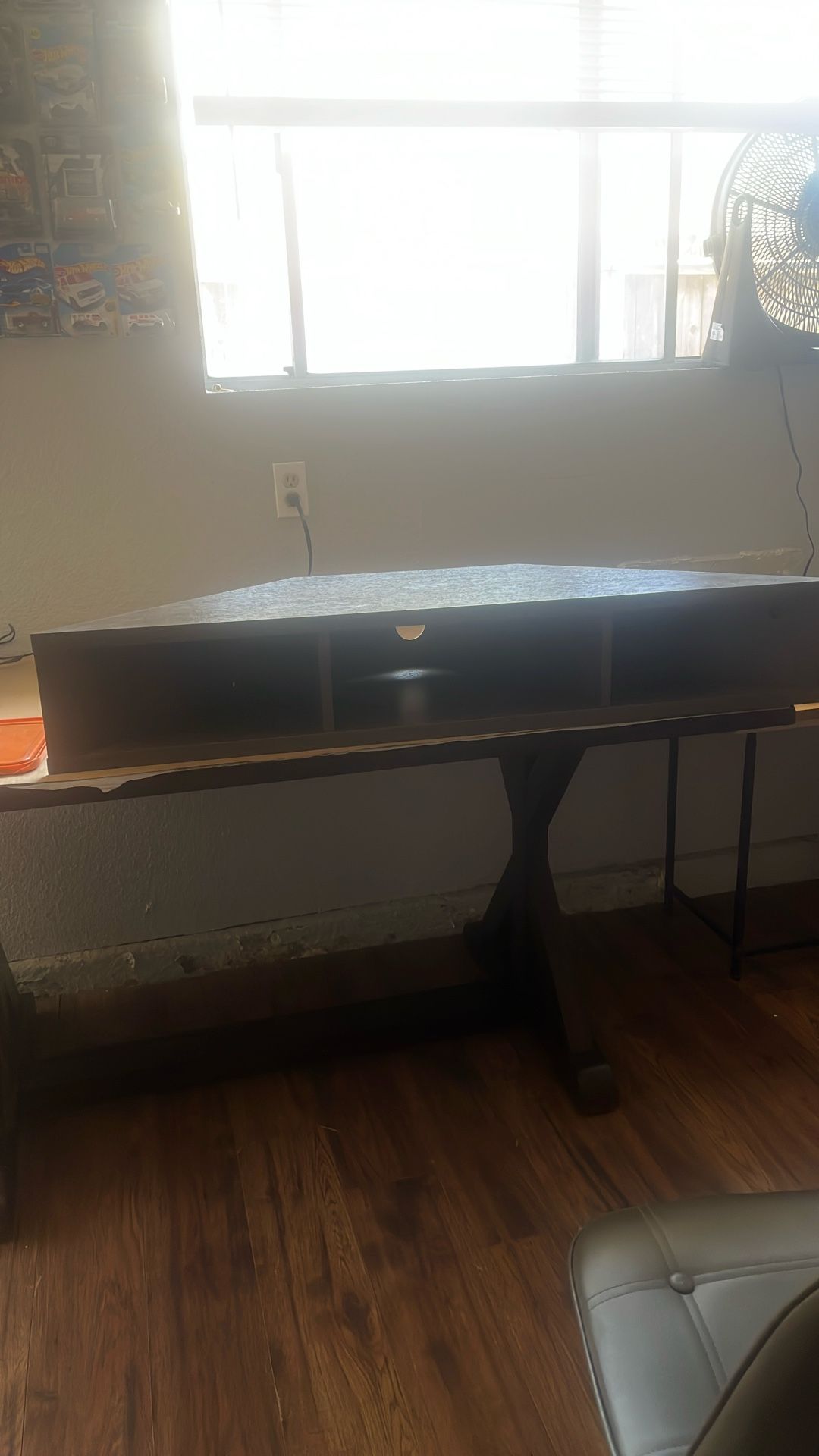 Tybo Open Shelves Corner Floating Console TV Stand for TVs up to 50