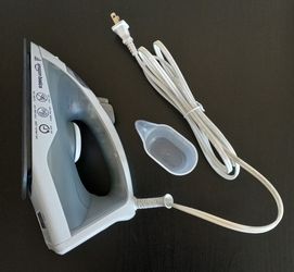 Iron (amazon basics)