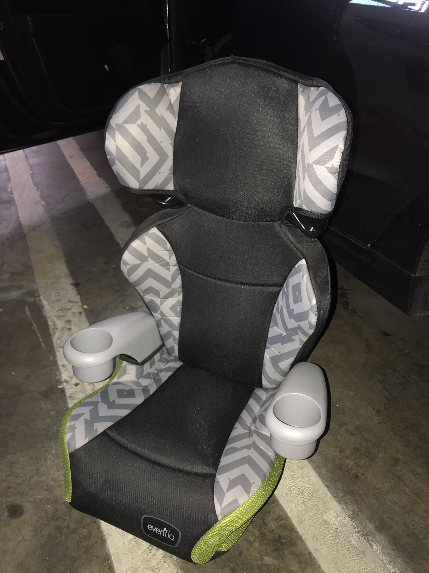 Evenflo Child car booster seat