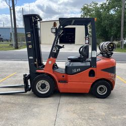 2018 Maximail Forklift 5000lbs