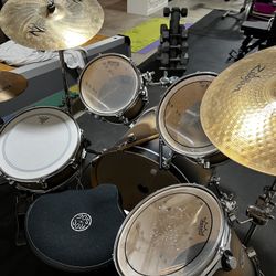 Drum Kit & Throne