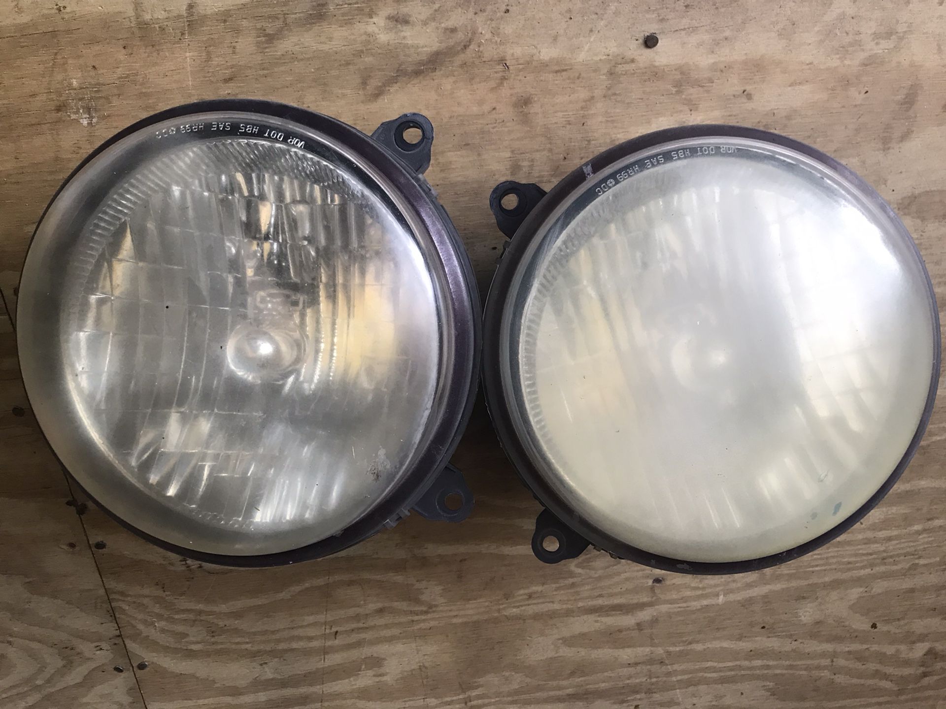 2002-2007 Jeep Liberty Headlights And Housings
