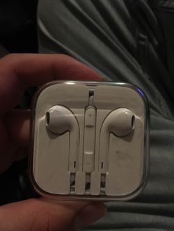 Apple EarPods
