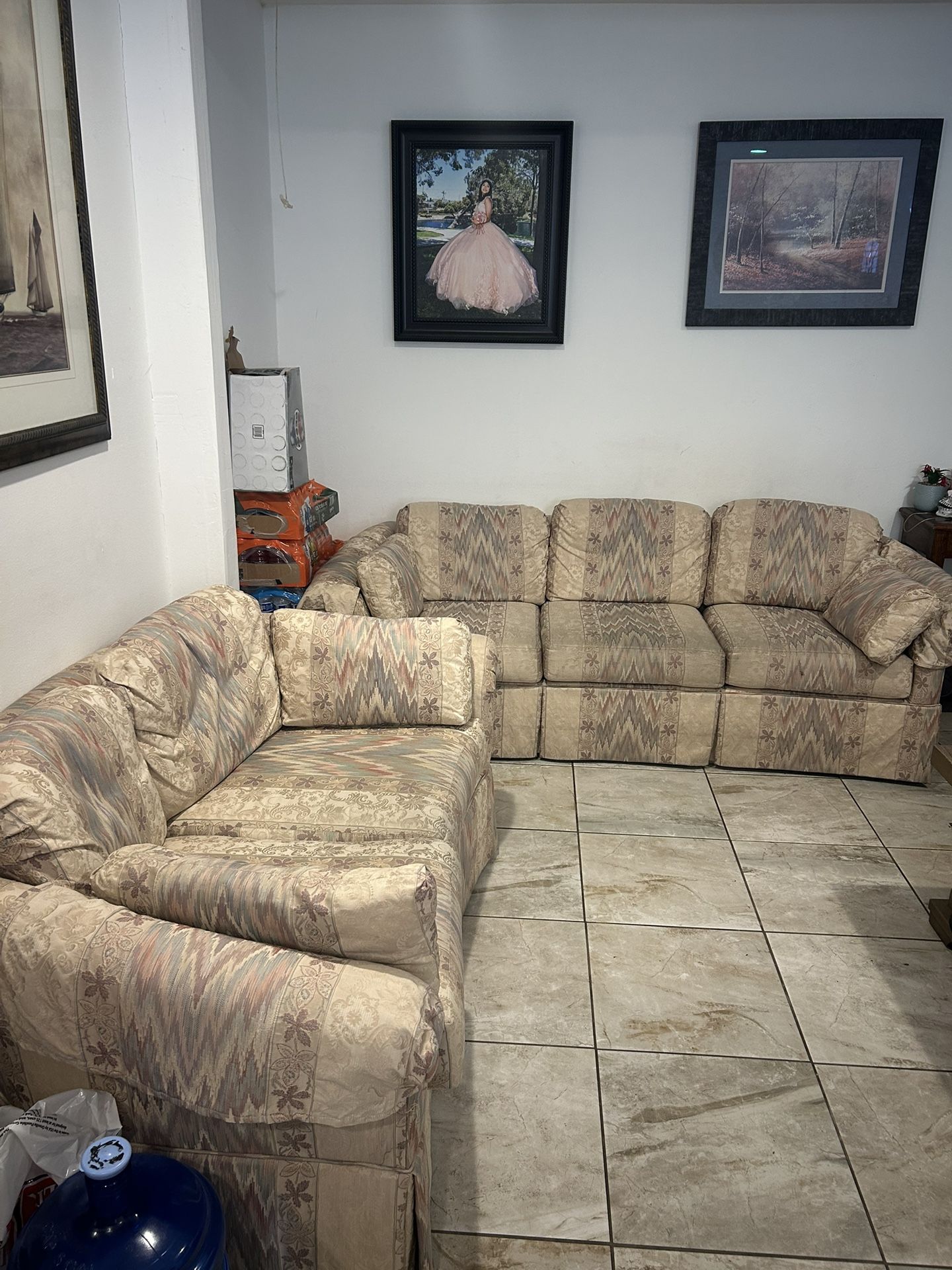 2 piece couch set with cushions