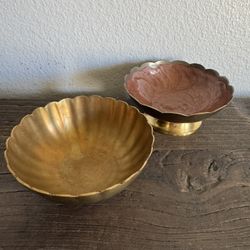 Brass Scalloped Trinket Dish/Bowls Set of 2 Enameled