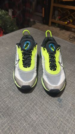 Nike Air Max 2090 6.5 Y 