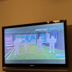 Sony 40” Flat Screen TV FREE