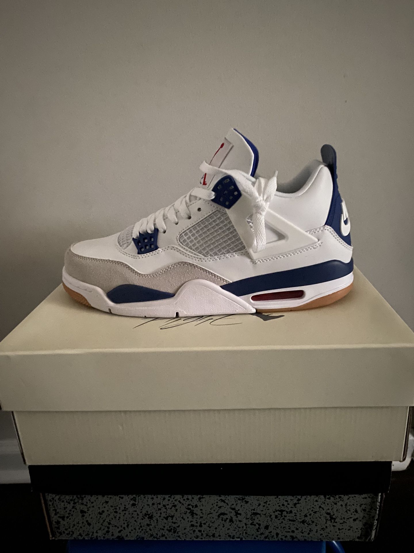 JORDAN 4 SB NAVY