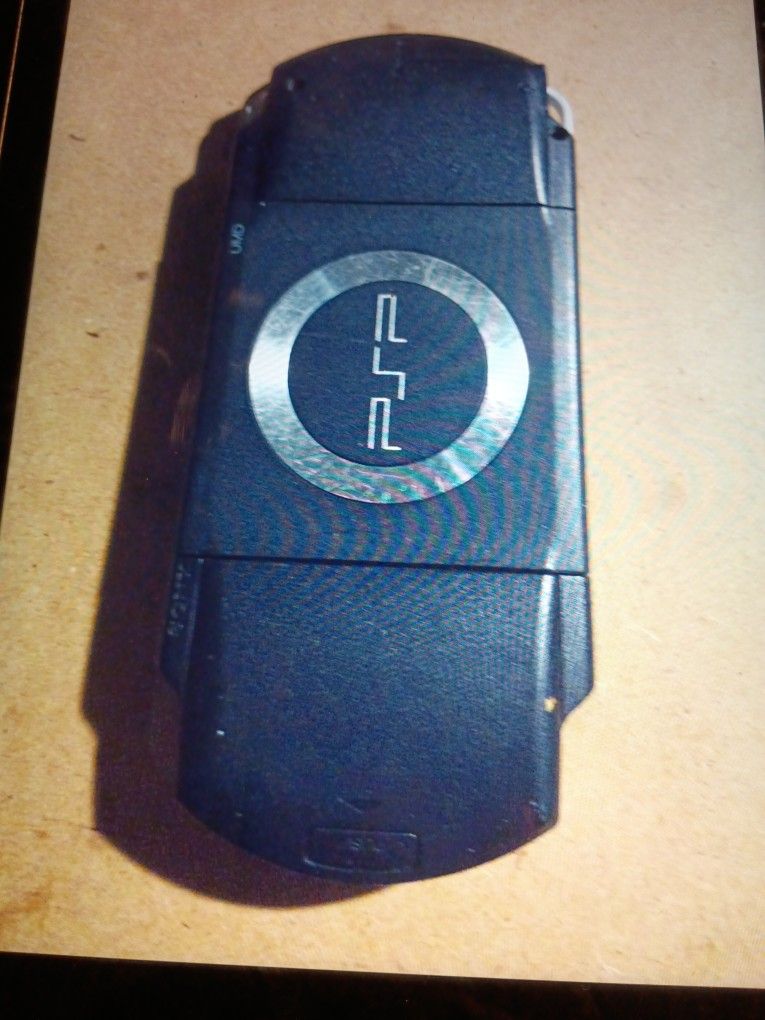 VINTAGE SONY PSP-1000 CONSOLE IN BLACK SOLD AS IS