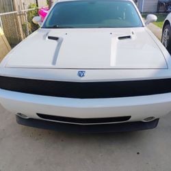 2009 Dodge Challenger 