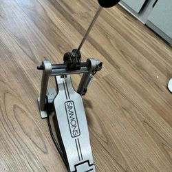 Simmons Titan Kick Drum Pedal – Like New (Barely Used)
