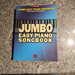 Easy Jumbo Piana Songbook  512 Pages In New Condition 