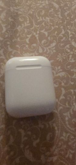 2nd gen airpods charger case only