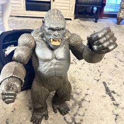 King Kong Collectible 18 Inches Tall Heavy 