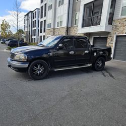 2003 XLT TRITON 12.900