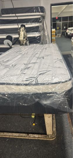 Brand new twin mattress