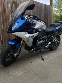 Motorcycle -  BMW R1200RS - 2016