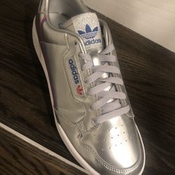 Brand New Adidas $65 Size 9