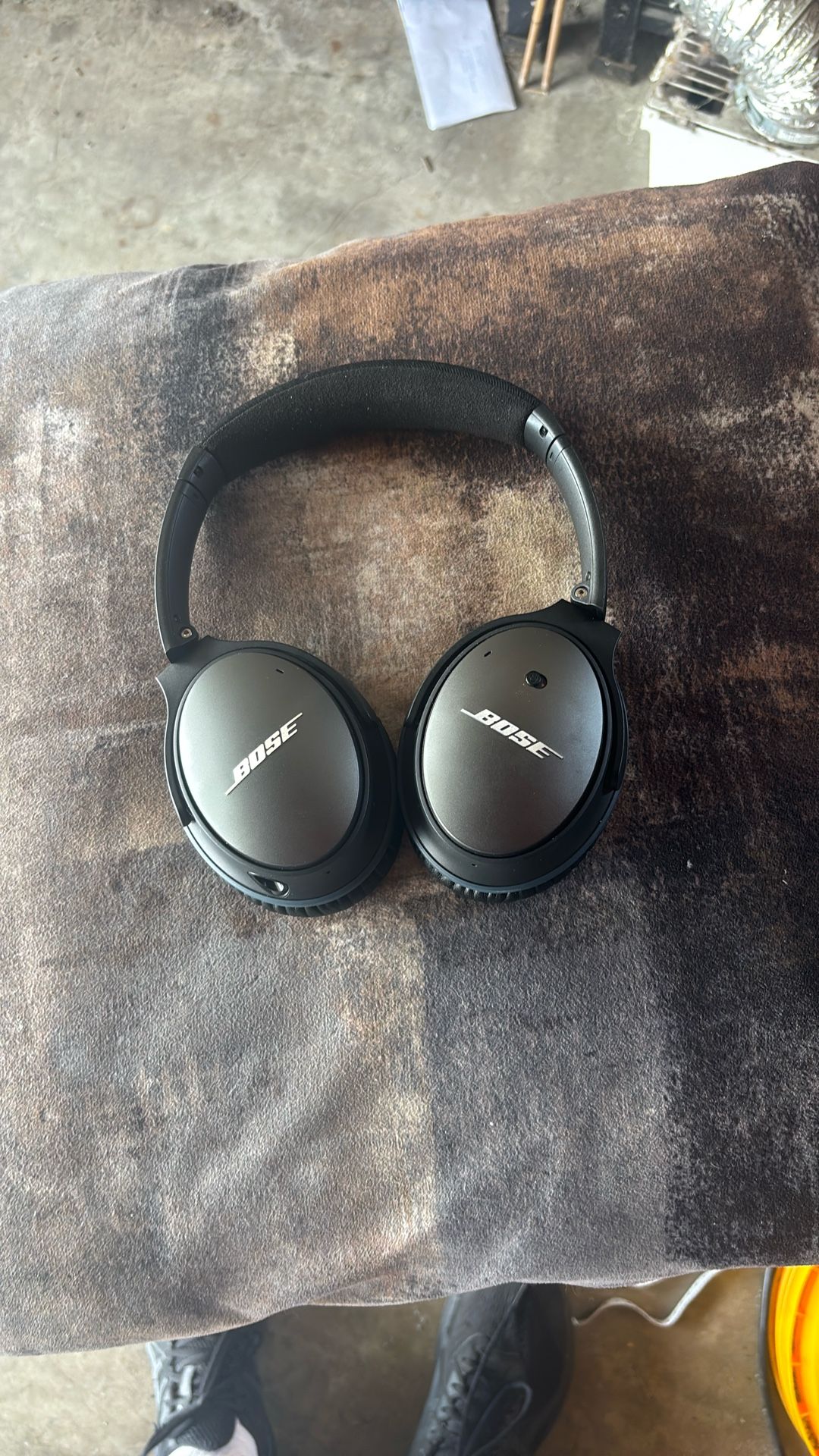 Bose quiet comfort, 25 noise canceling headphones