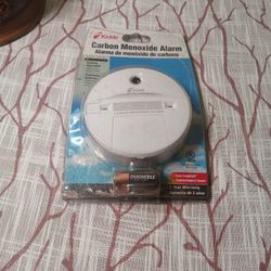 Kidde Battery Operated Carbon Monoxide Alarm Detector Model KN-COB-B 85 Will Need New Batteries. The 3 included are rusted