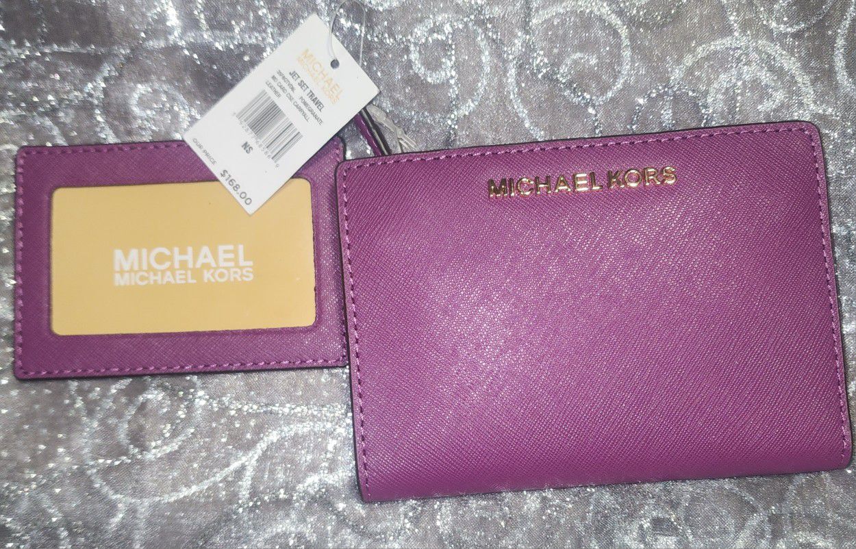 Michael Kors Wallet Authentic Free Gifts 🎁 Included 