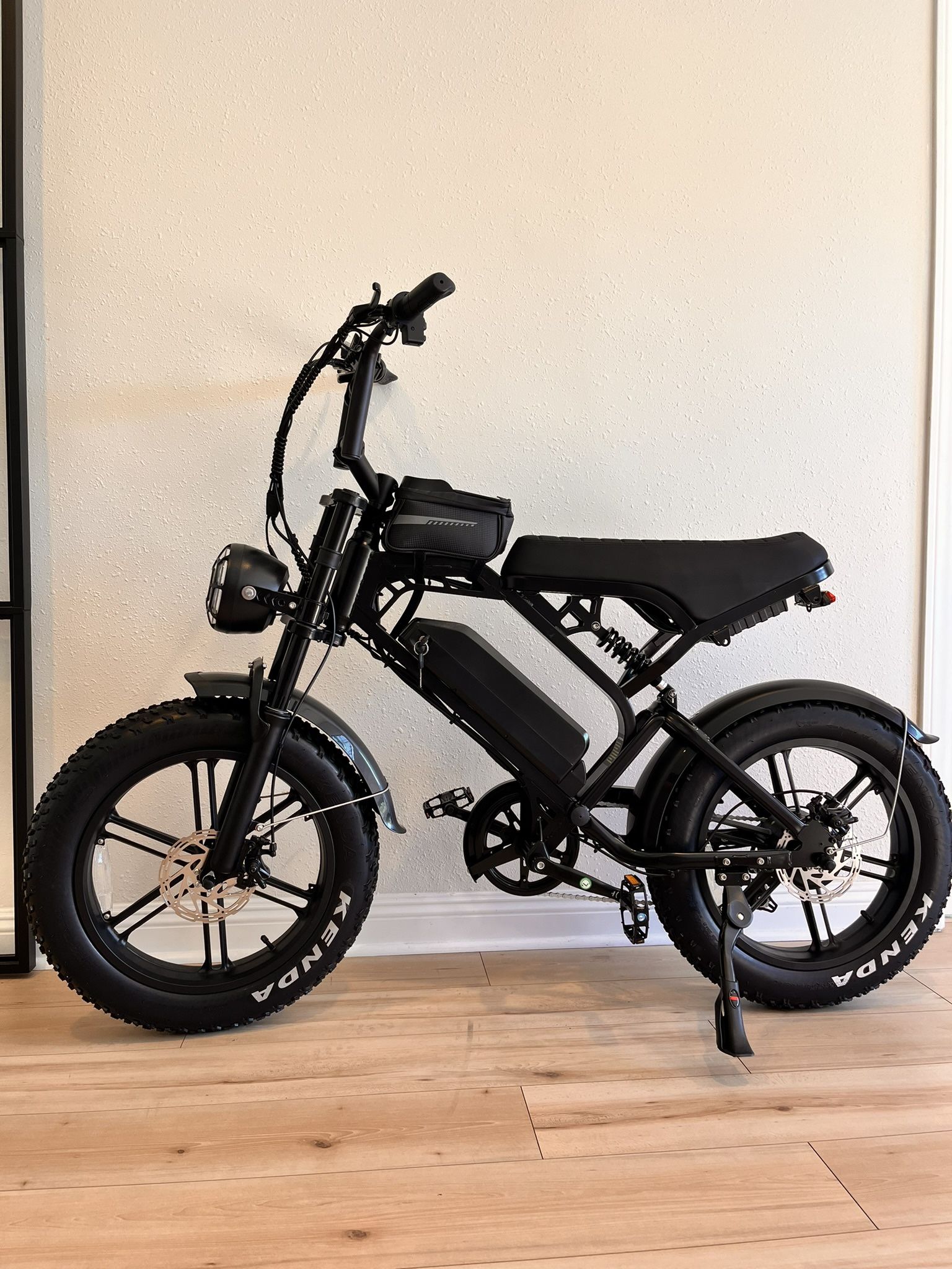 Brand New Adult Electric Bike 1500W Peak, 48v, 15ah Battery, 20in Tires, 30mph, Twist Throttle