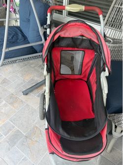 Dog stroller