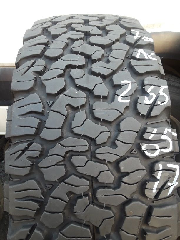 265/65-17 LT #1 tire