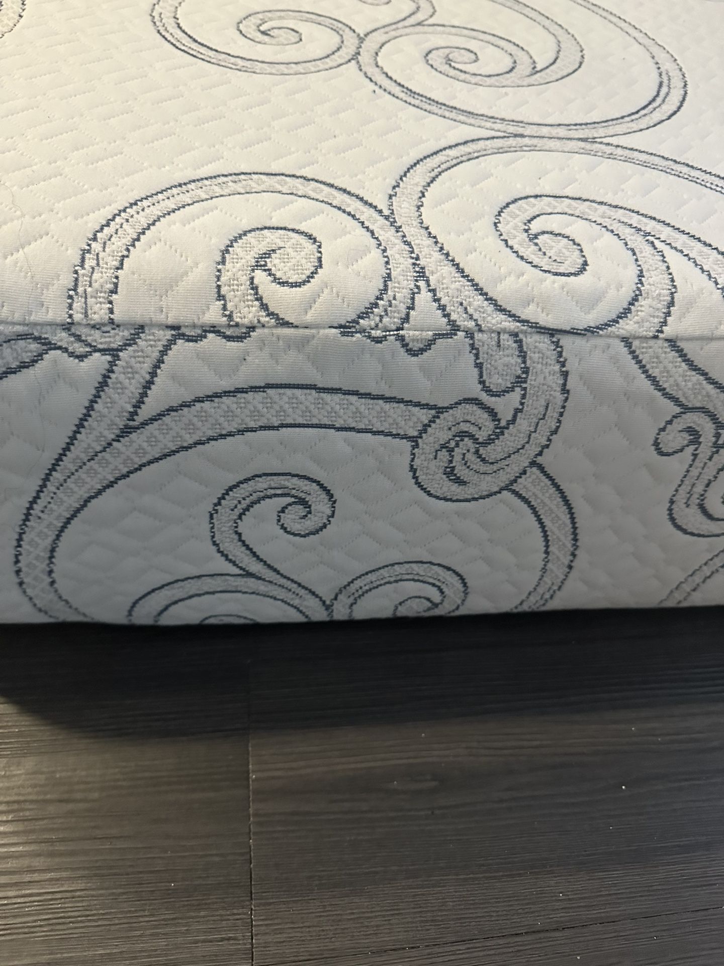 Queen Memory Foam Firm Mattress