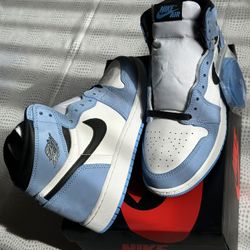 Nike Air Jordan 1 Retro High OG University Blue UNC 7Y or 8.5 Women’s 