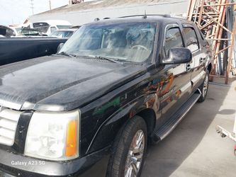 2004 Cadillac Escalade EXT For Parts