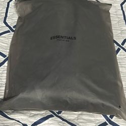 Essential Black Med 50$