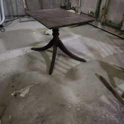 Small Antique End Table.