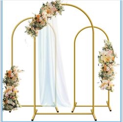 Balloon arches with covers