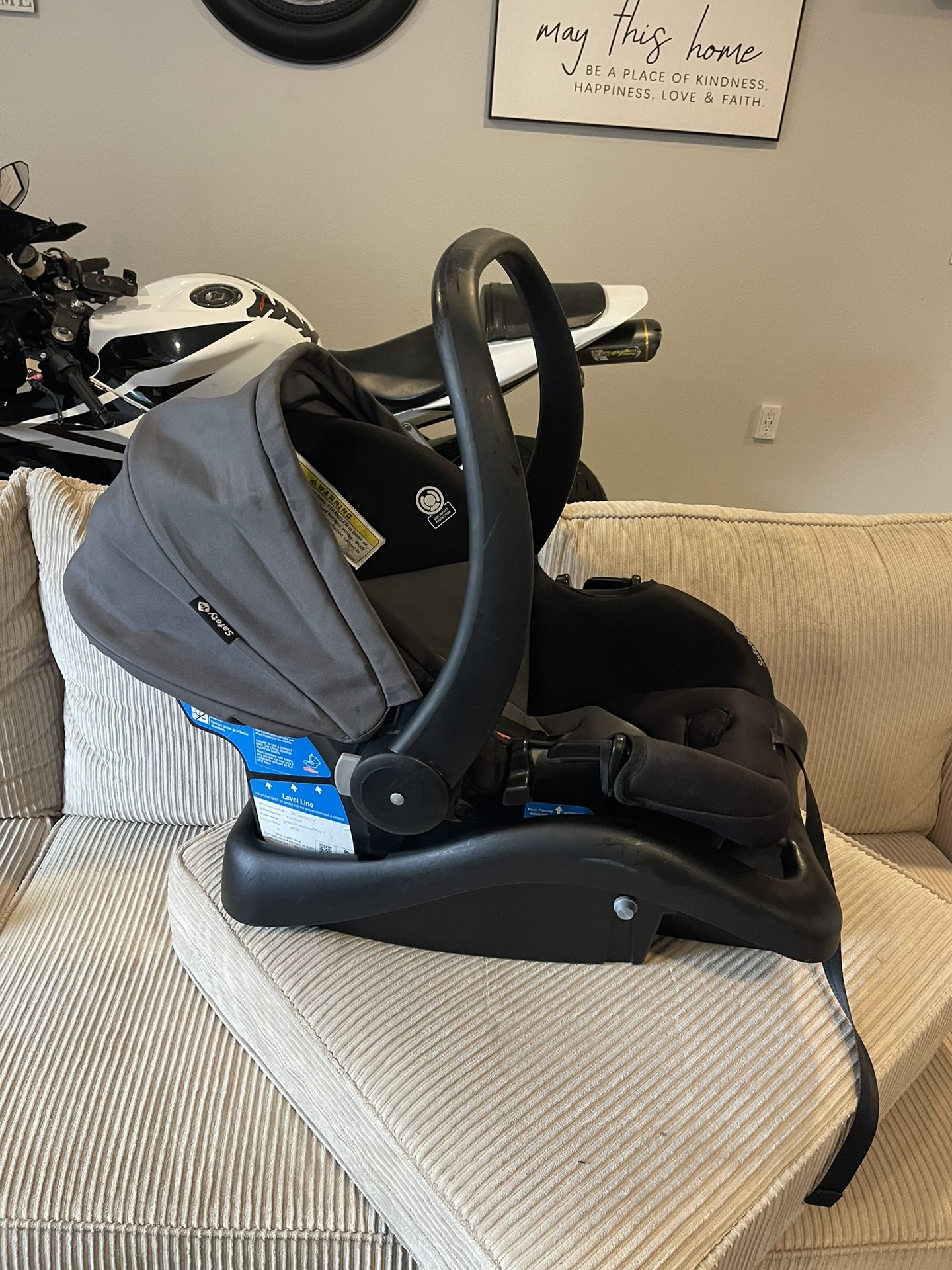 Safety 1st Infant Car seat 