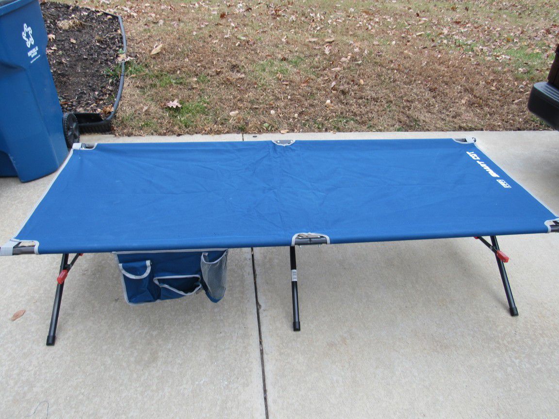 Rio Gear C3280-18W Large Camping Cot Blue 350 Lbs