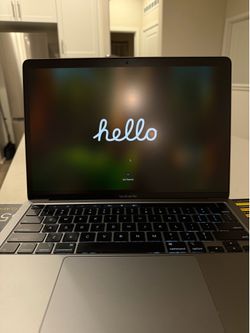 MacBook Pro 13-in, 2020, Two Thunderbolt 3 ports